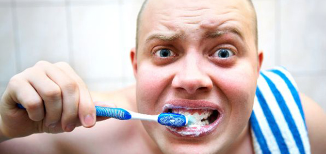 Gli errori piu' comuni che danneggiano i denti
